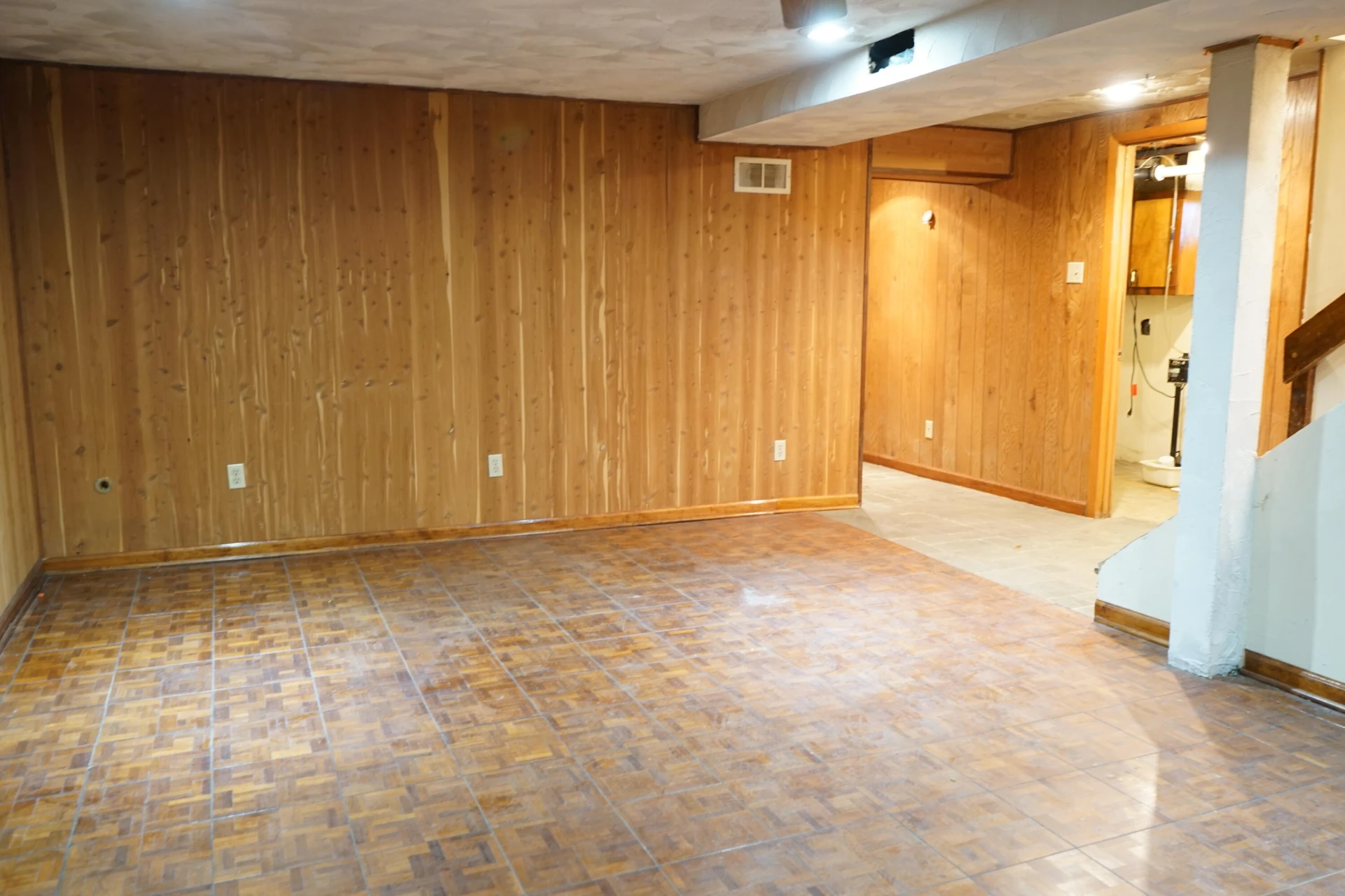934 Pocahontas AVE NE - Photo 28