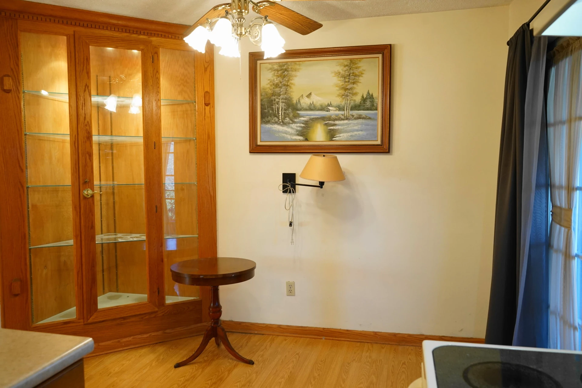 934 Pocahontas AVE NE - Photo 9