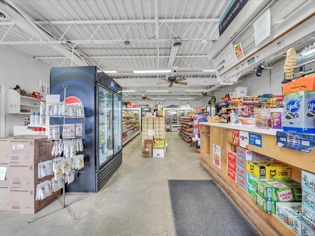 12825 Henry RD - Photo 11