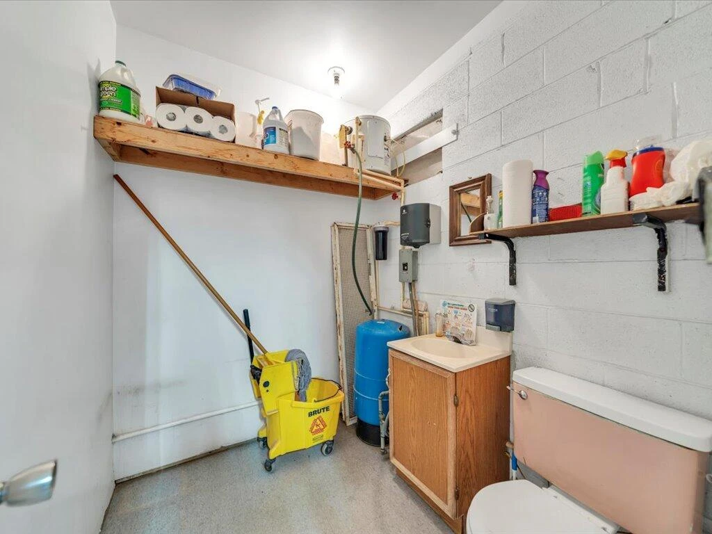 12825 Henry RD - Photo 16
