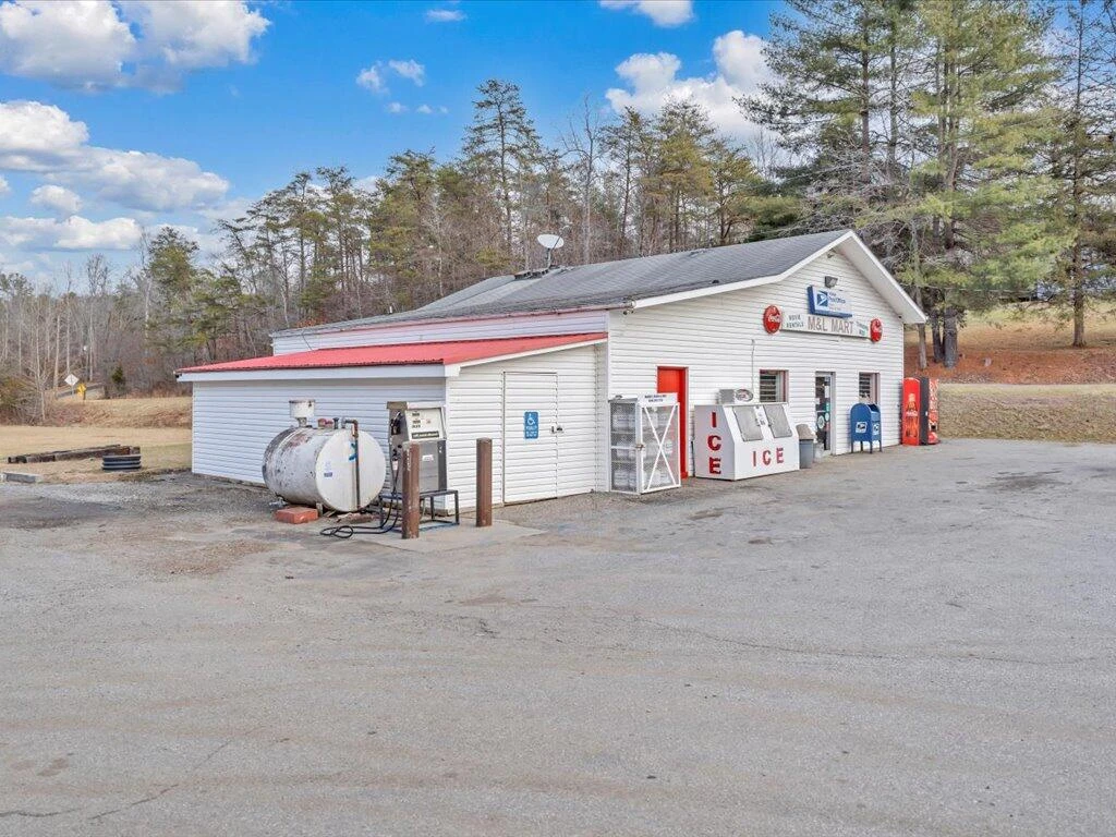12825 Henry RD - Photo 23
