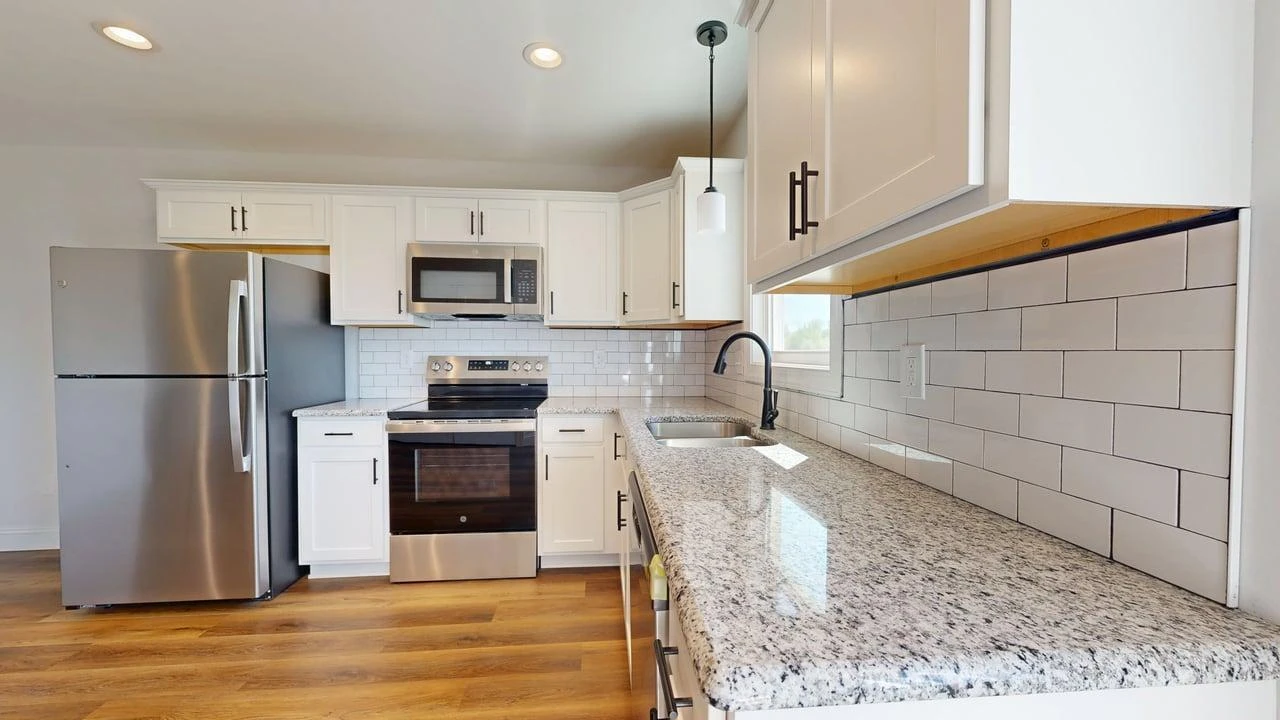 2266 Smith Mountain Lake PKWY - Photo 33