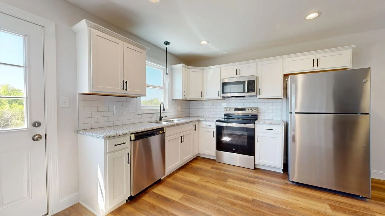 2266 Smith Mountain Lake PKWY - Photo 9