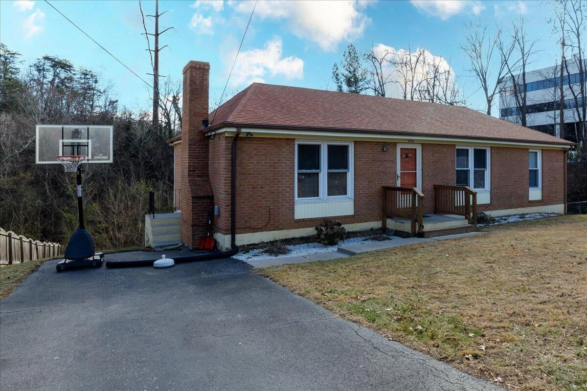 3732 Janney LN - Photo 3