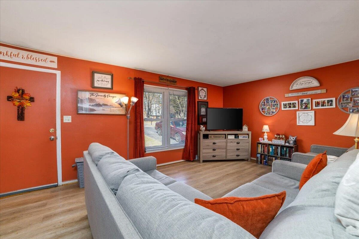 3732 Janney LN - Photo 6