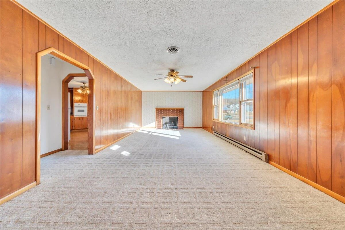 89 Lee ST - Photo 25