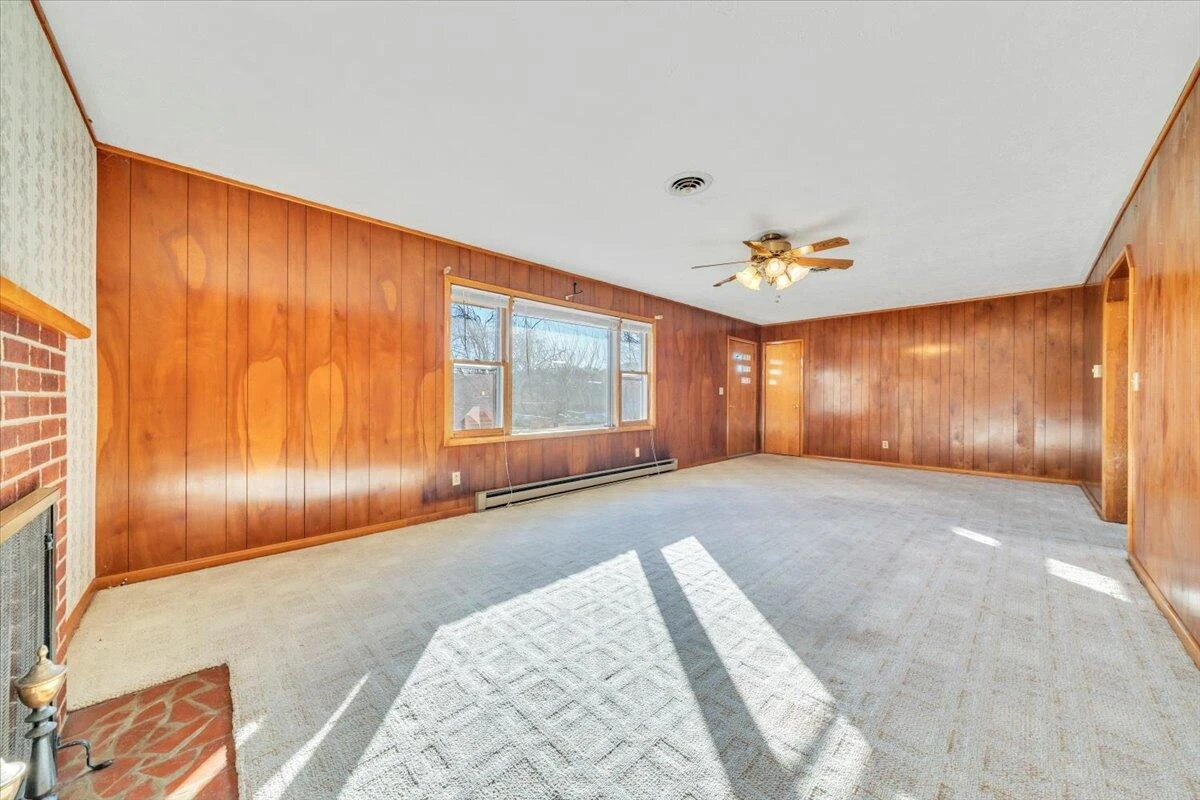 89 Lee ST - Photo 28