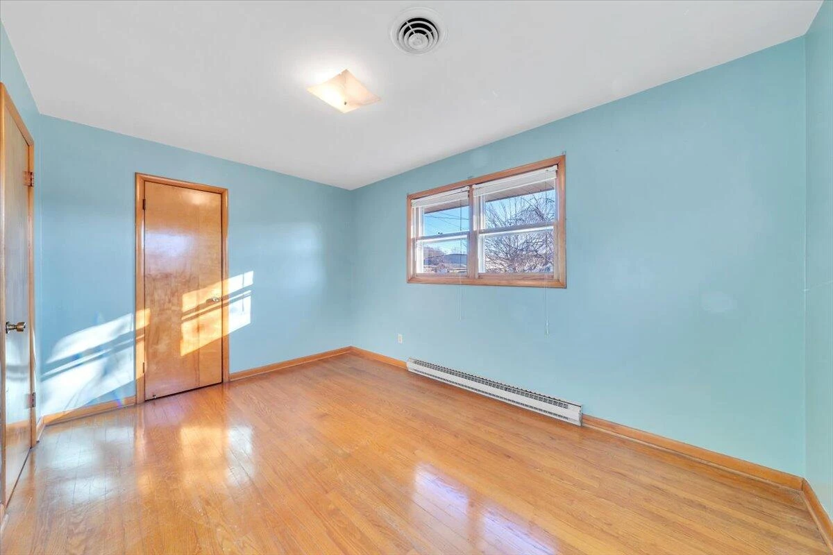 89 Lee ST - Photo 33