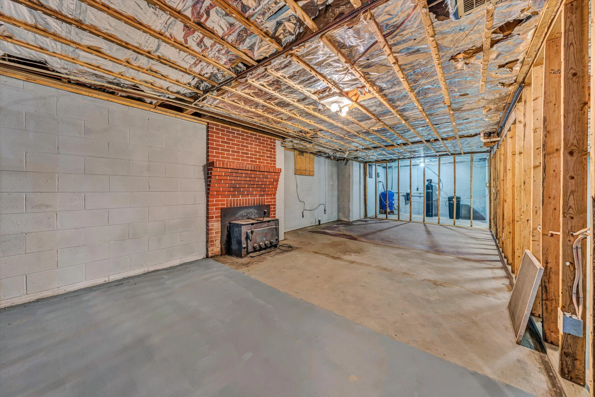 90 CAMPBELLWOOD RD - Photo 32