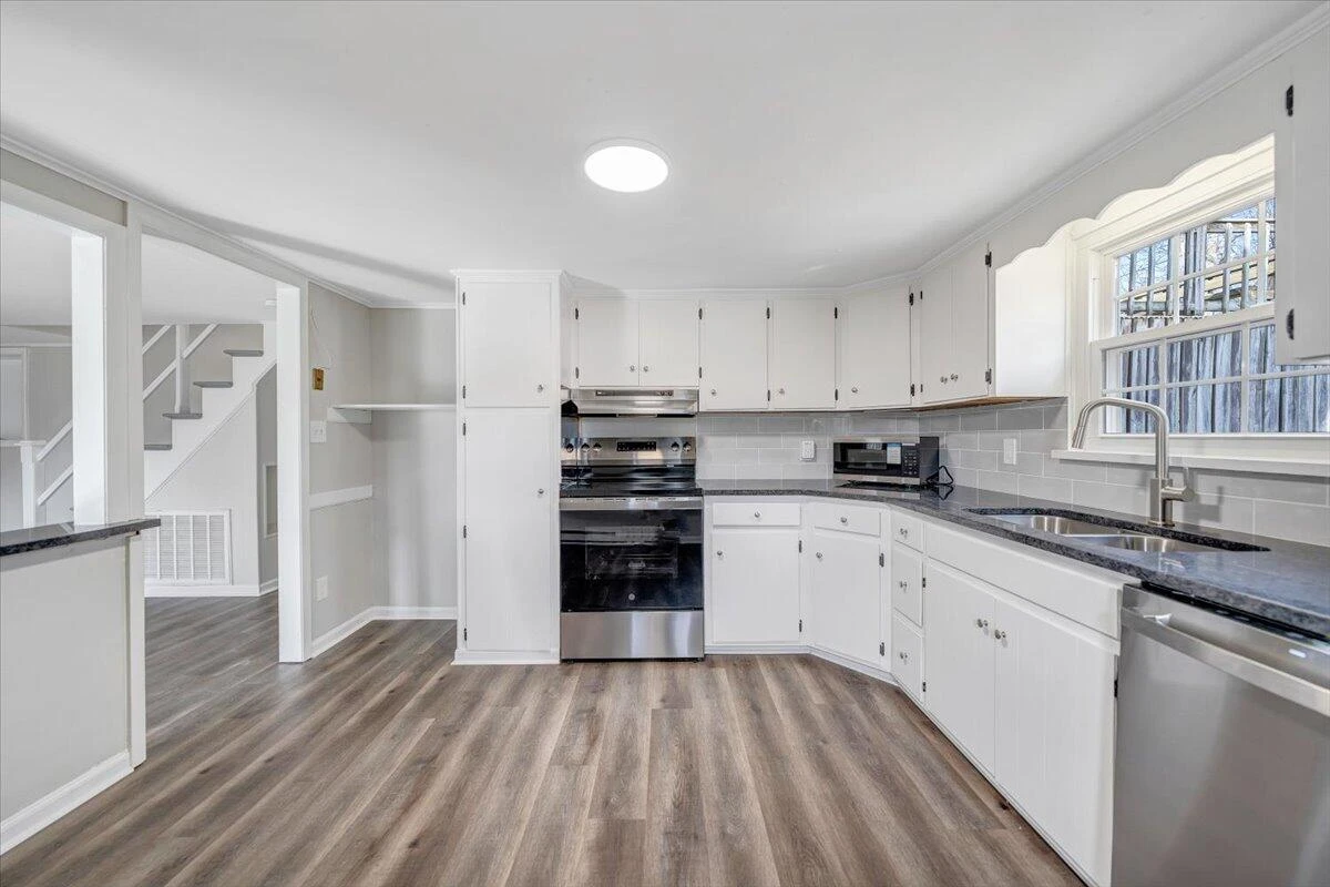 4315 Cravens Creek RD SW - Photo 16