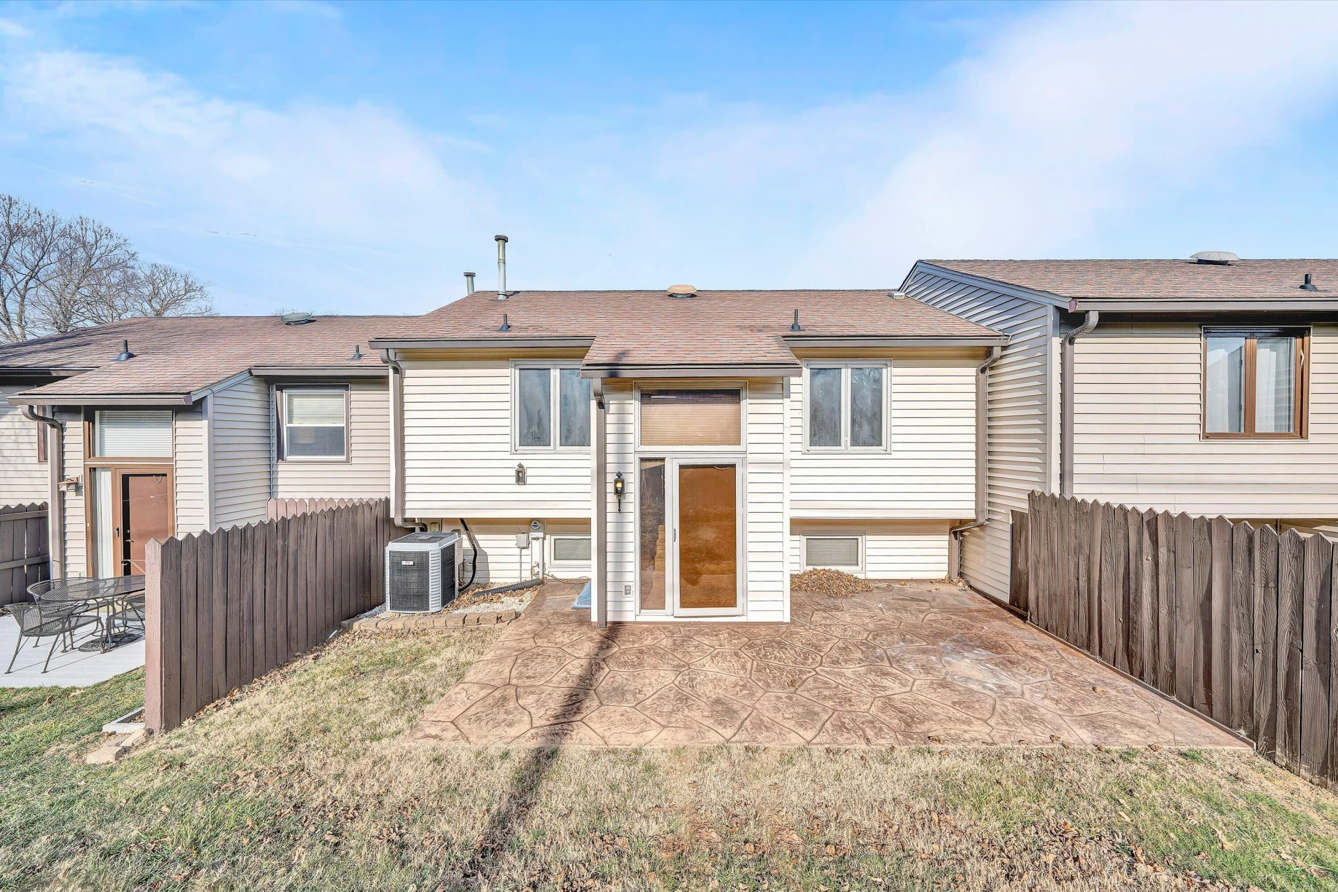 523 Dillon DR - Photo 28