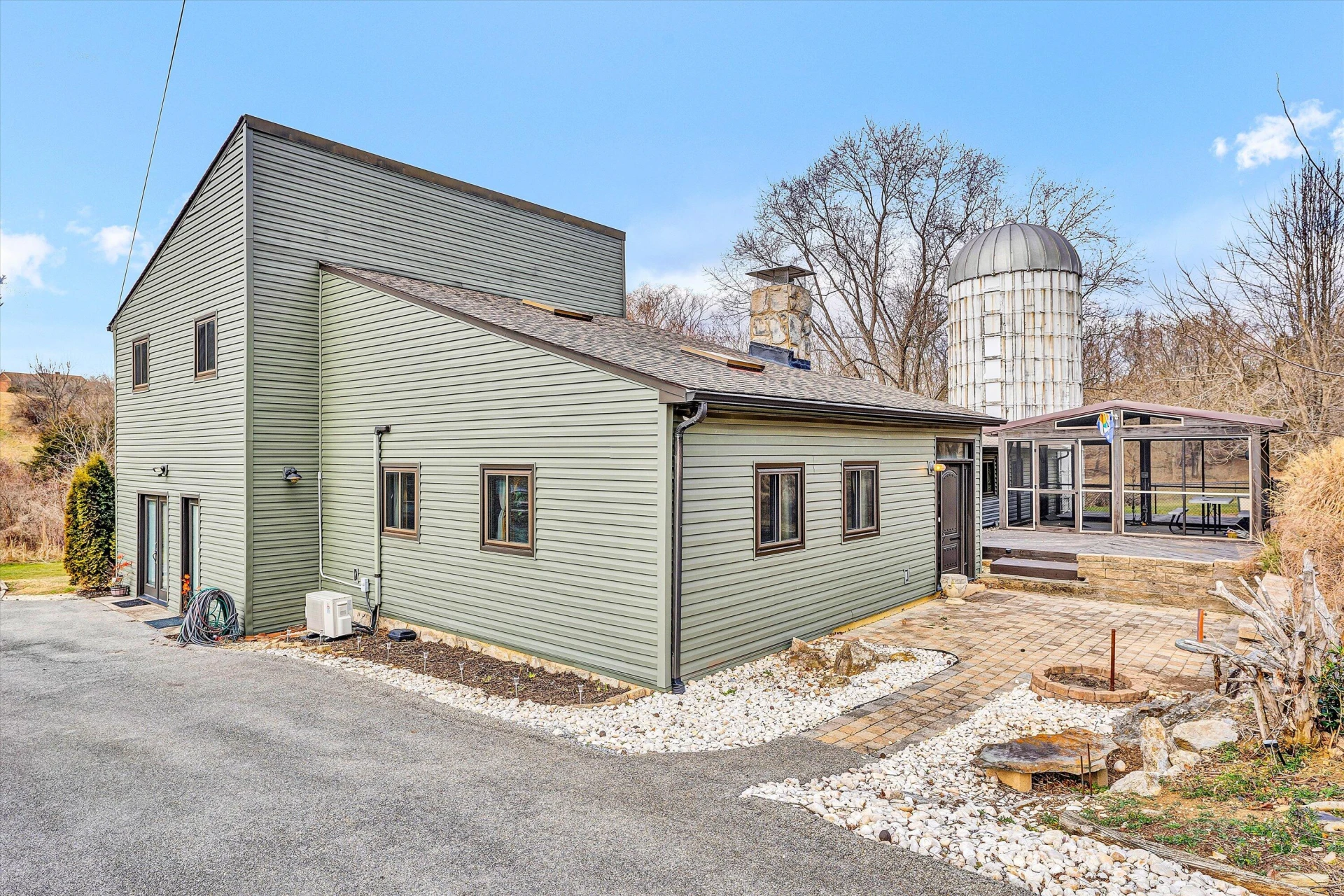 3144 Country Club RD - Photo 2