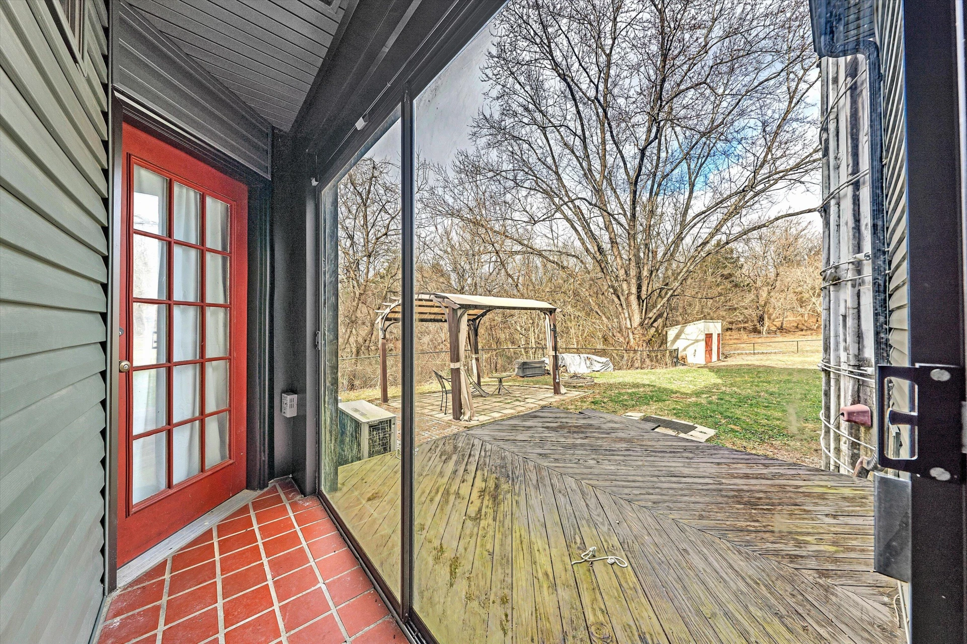 3144 Country Club RD - Photo 37