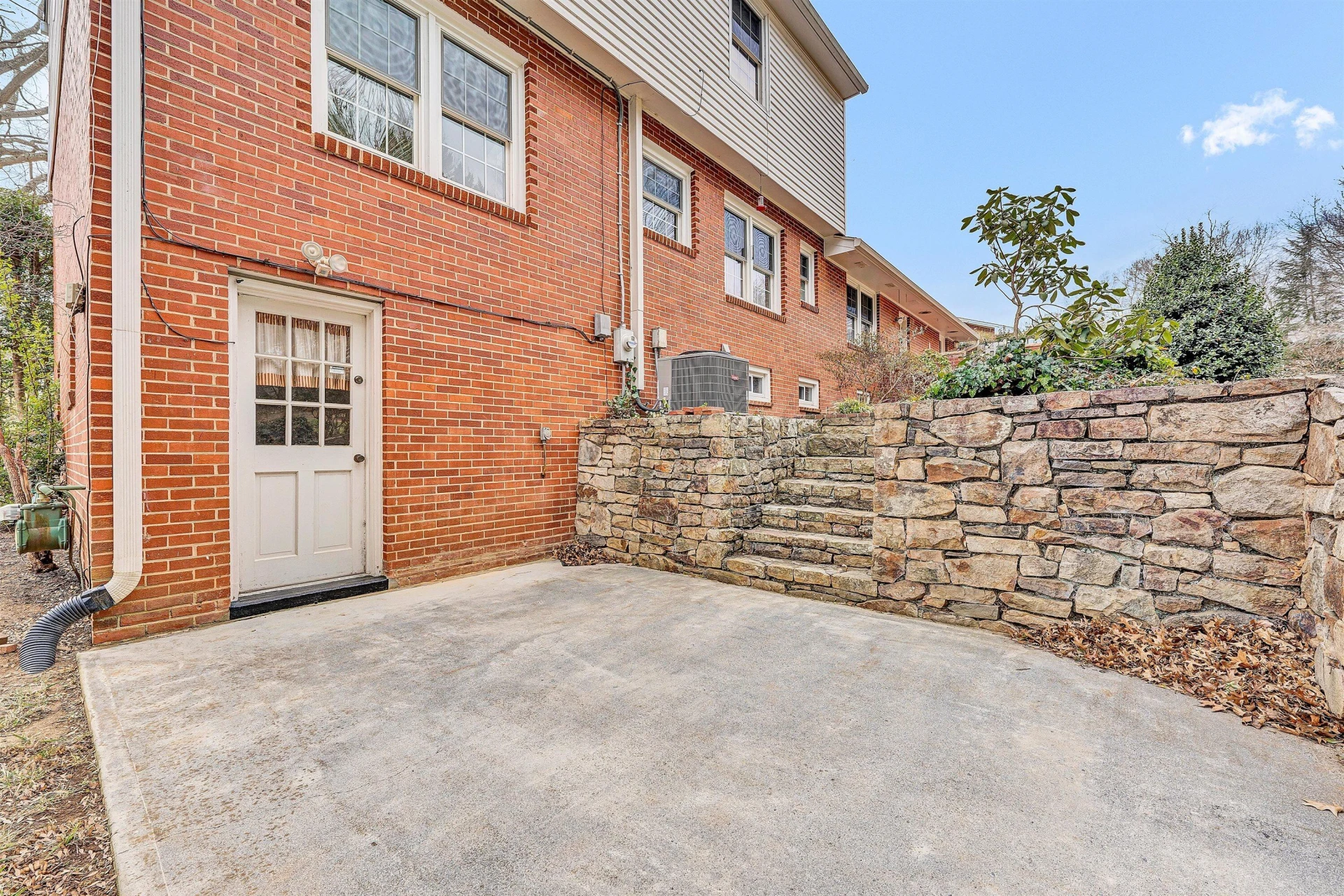 2332 Stallion CIR SW - Photo 48