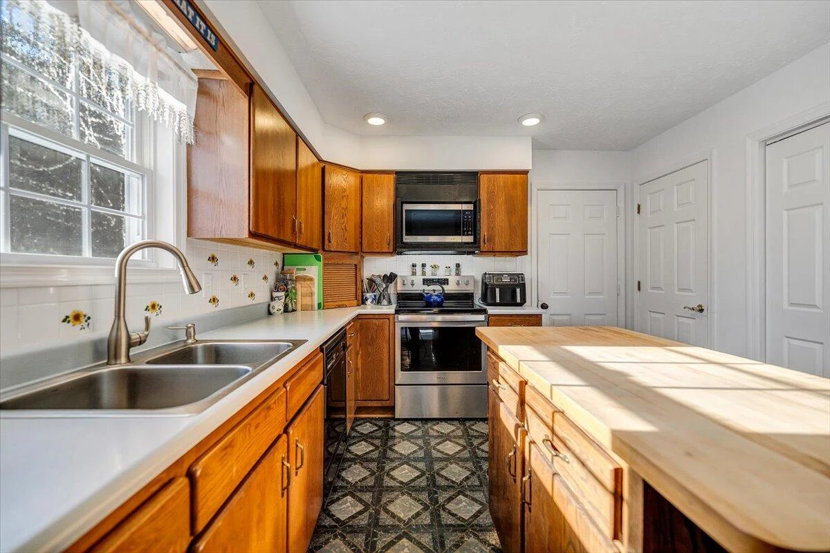 111 DONEGAL LN - Photo 20