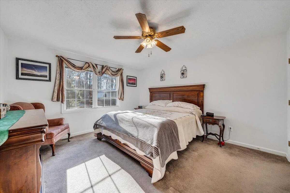 111 DONEGAL LN - Photo 25