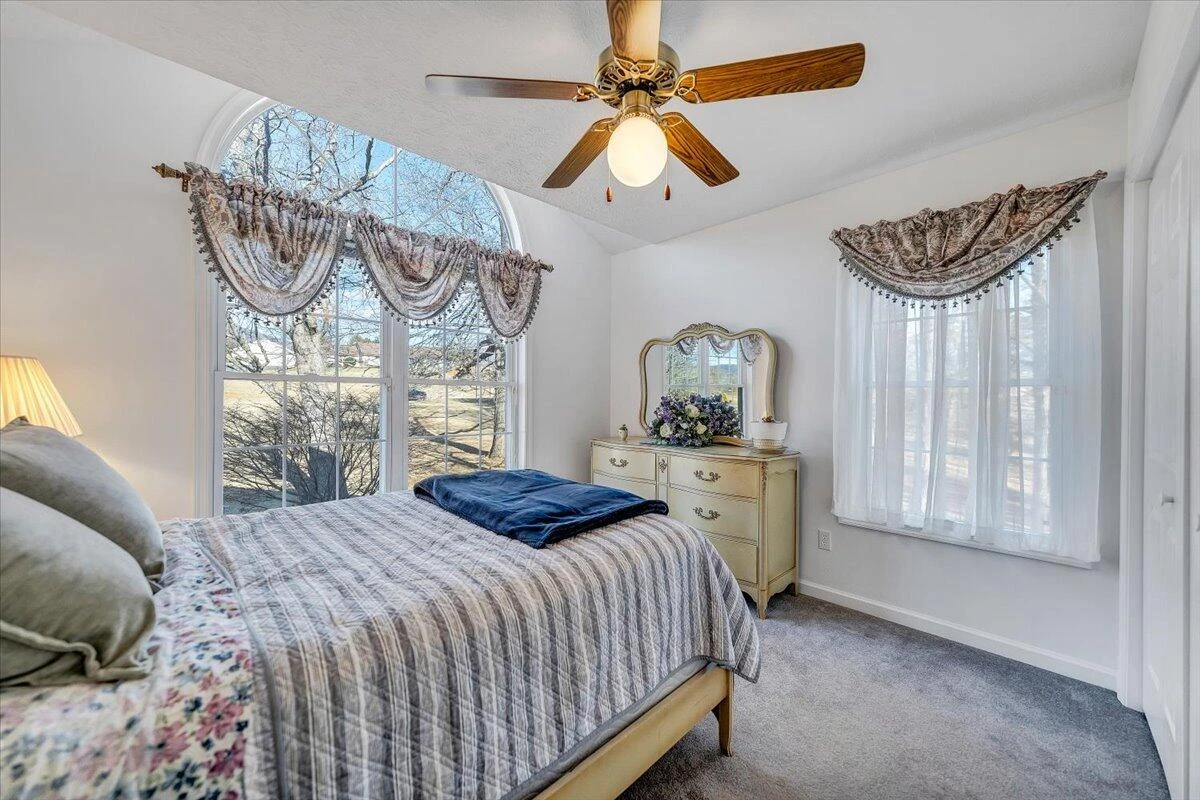 111 DONEGAL LN - Photo 28