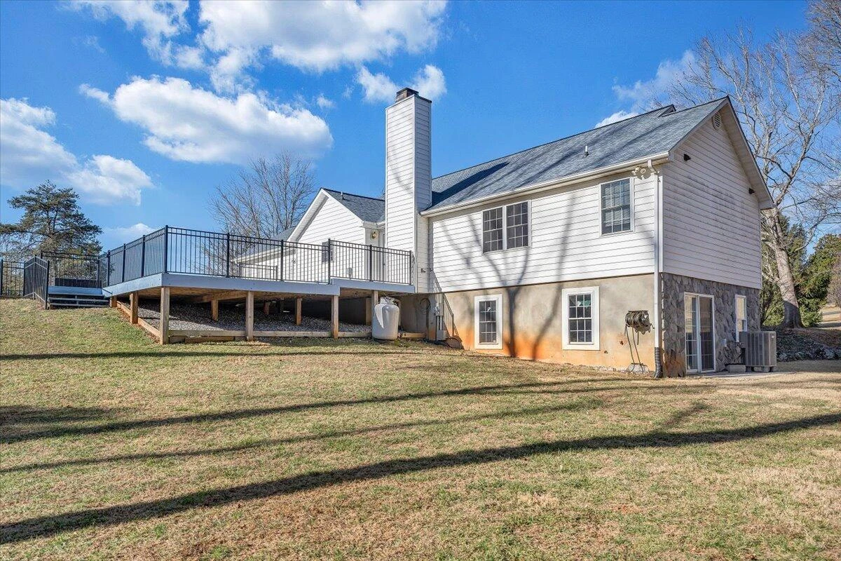 111 DONEGAL LN - Photo 9