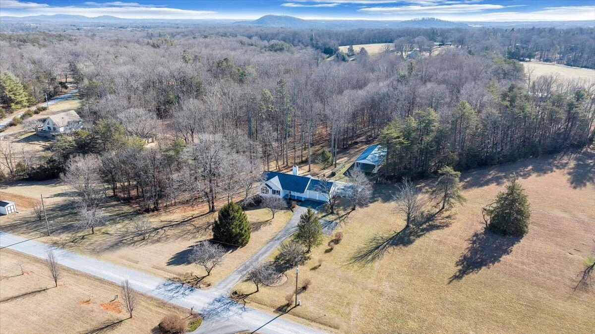 111 DONEGAL LN - Photo 59