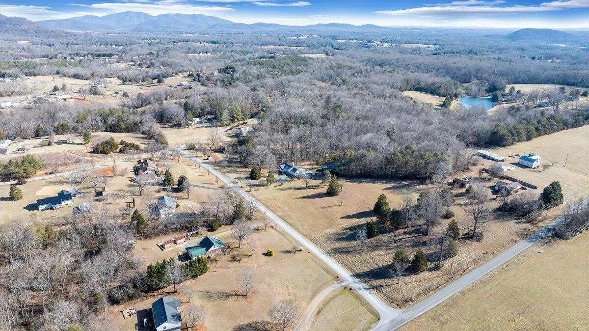 111 DONEGAL LN - Photo 61