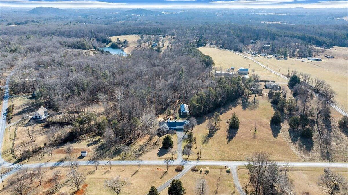 111 DONEGAL LN - Photo 64