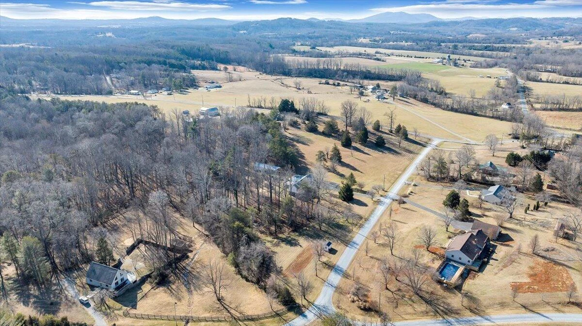 111 DONEGAL LN - Photo 66