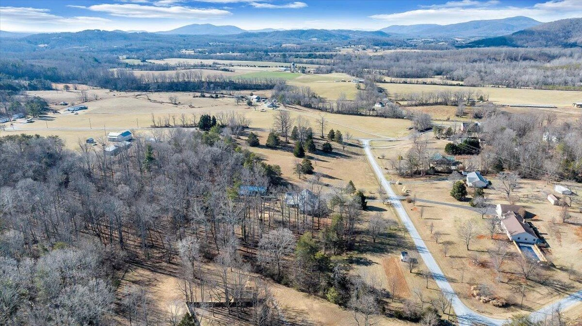 111 DONEGAL LN - Photo 67