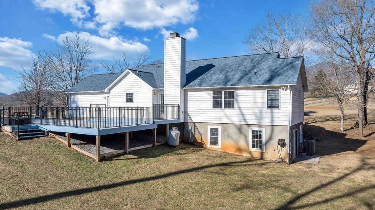 111 DONEGAL LN - Photo 68
