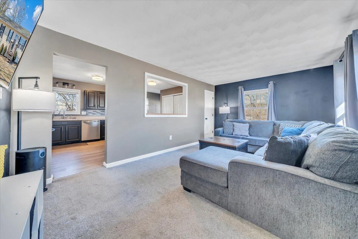 2624 Radford RD NE - Photo 2