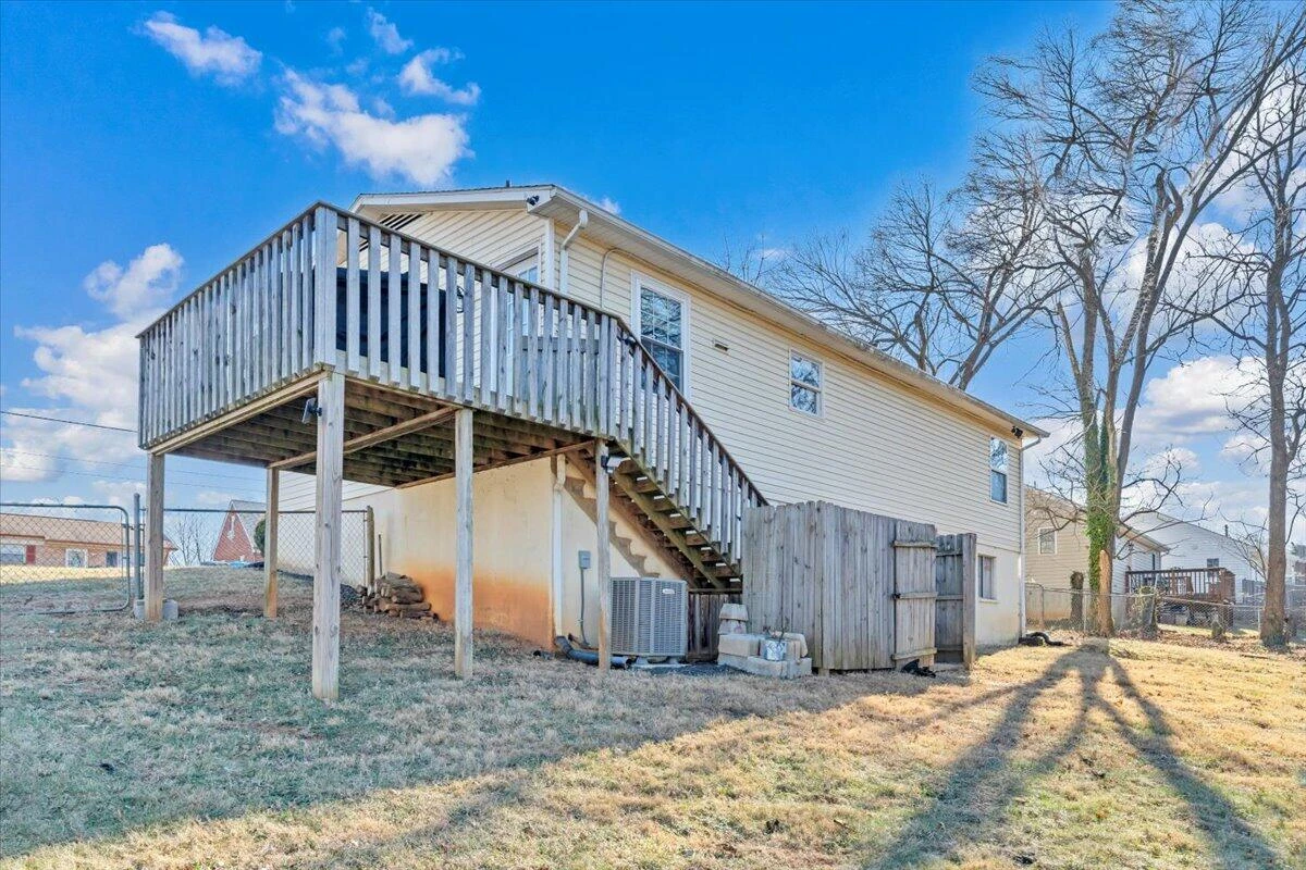 2624 Radford RD NE - Photo 27