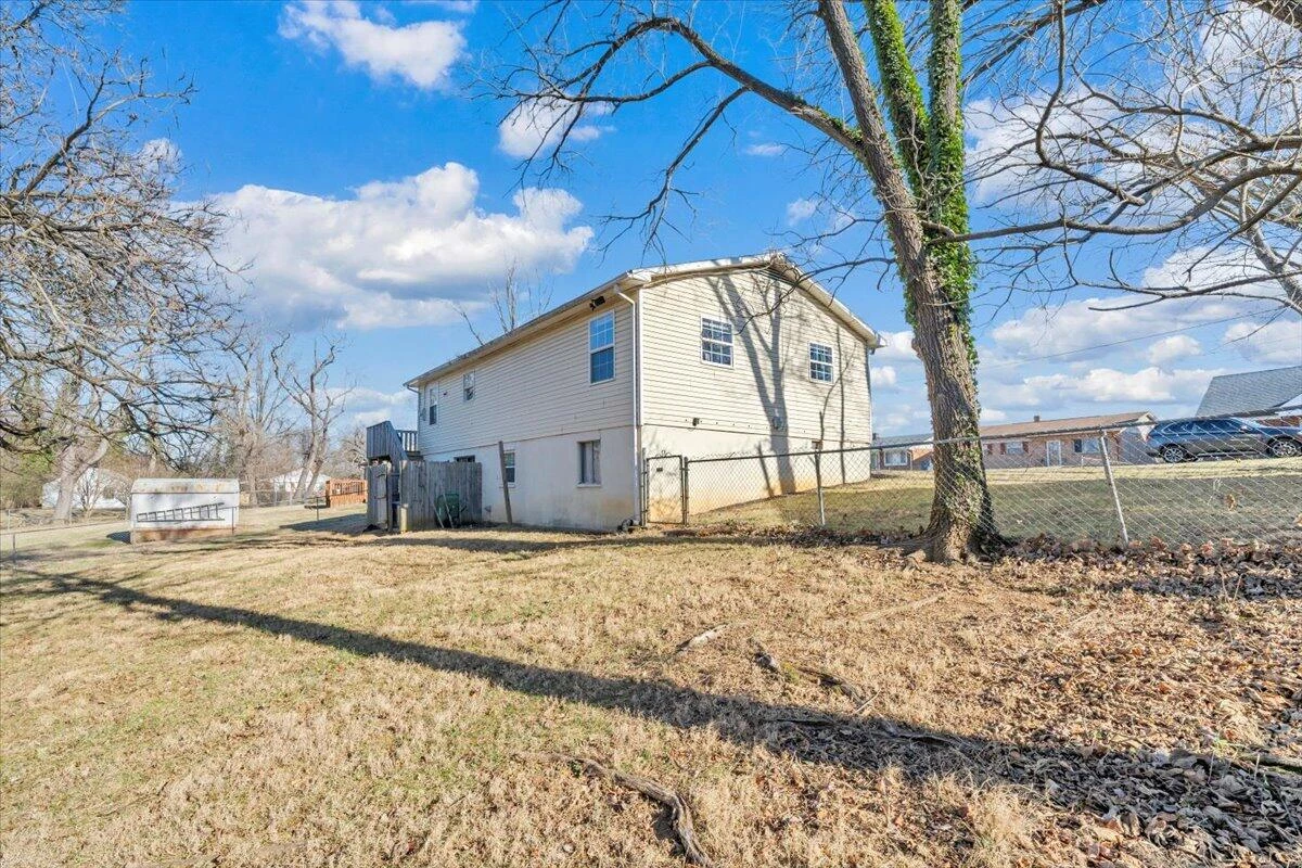 2624 Radford RD NE - Photo 32