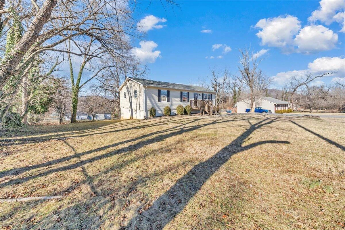 2624 Radford RD NE - Photo 34