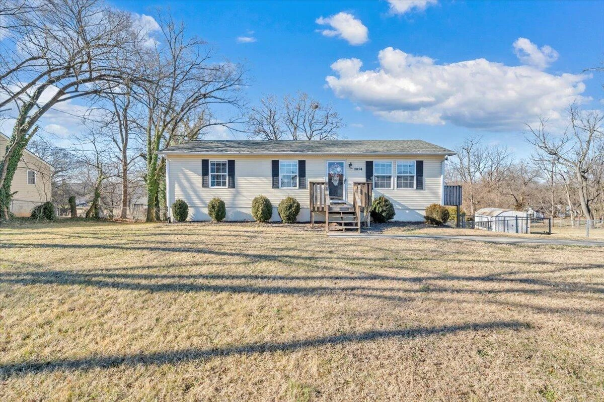 2624 Radford RD NE - Photo 36