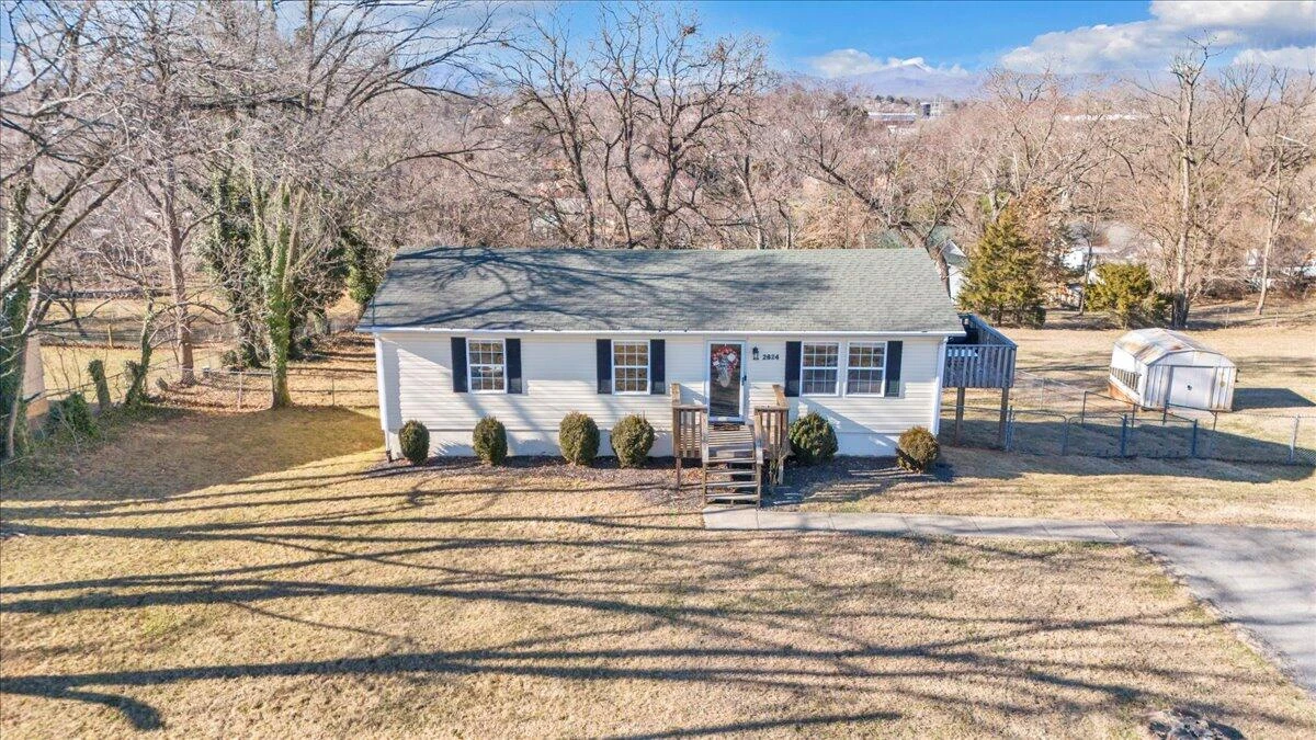 2624 Radford RD NE - Photo 39