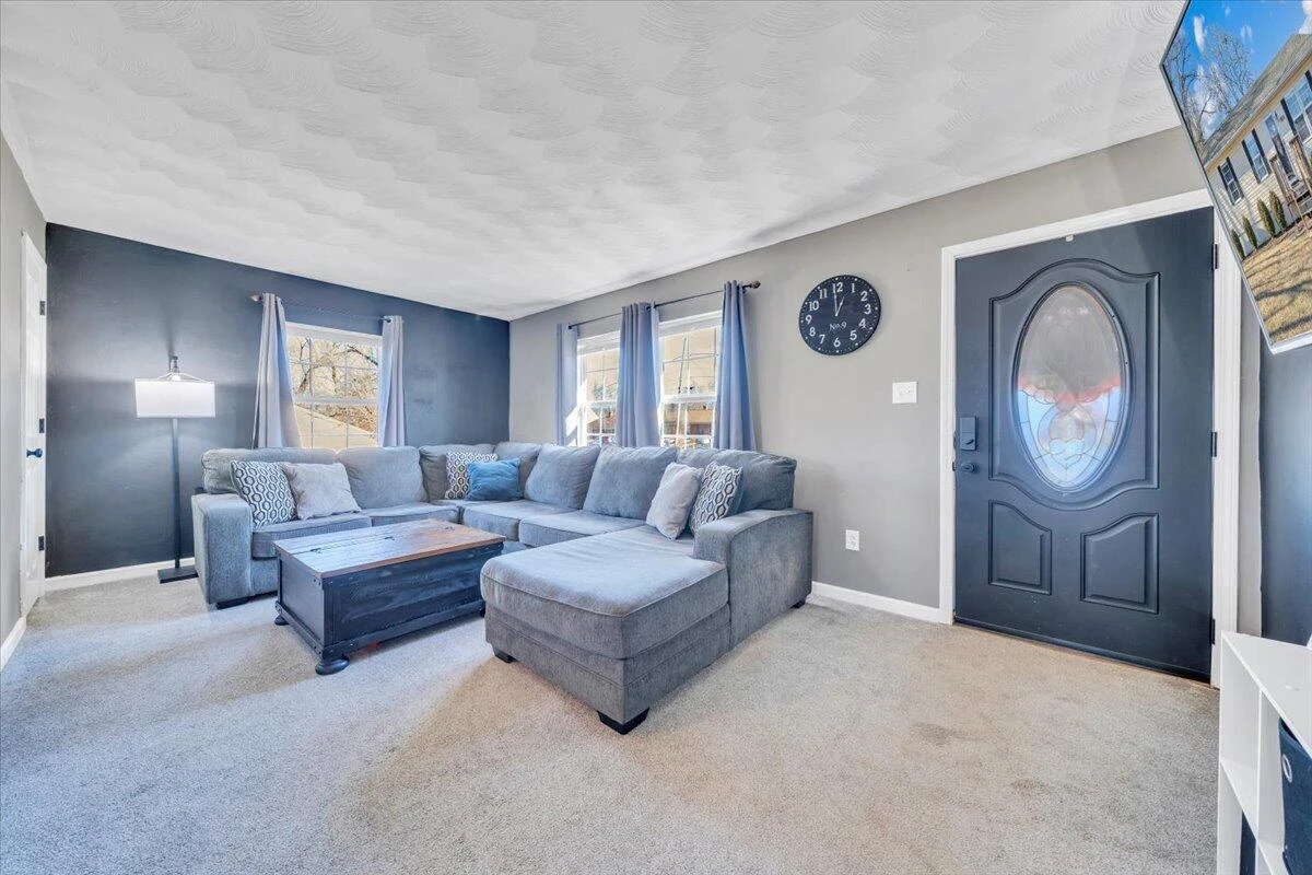 2624 Radford RD NE - Photo 4