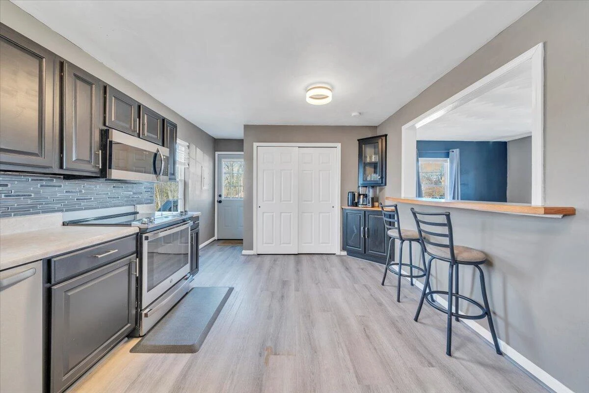 2624 Radford RD NE - Photo 8