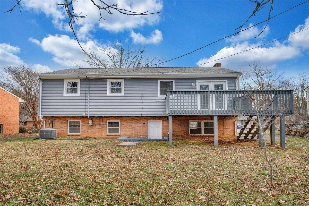 1025 Grove LN - Photo 35
