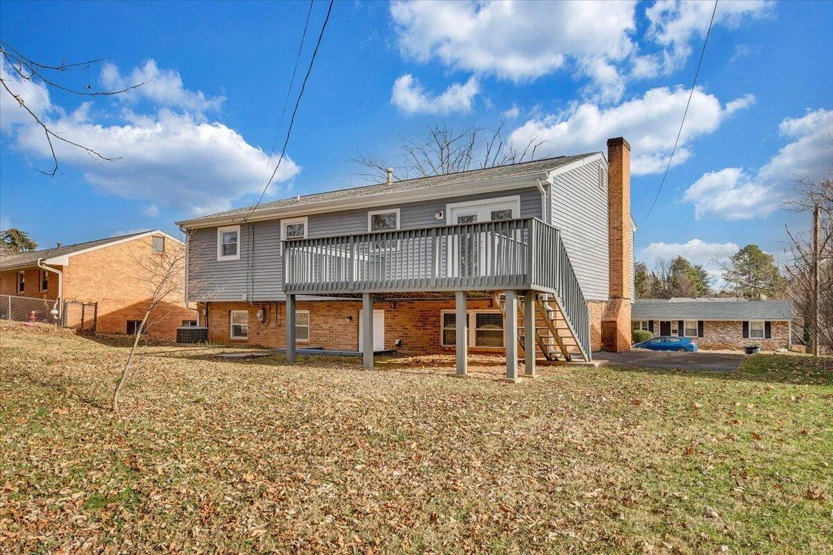 1025 Grove LN - Photo 37