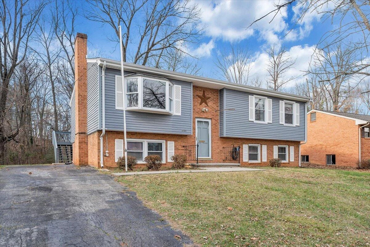 1025 Grove LN - Photo 38