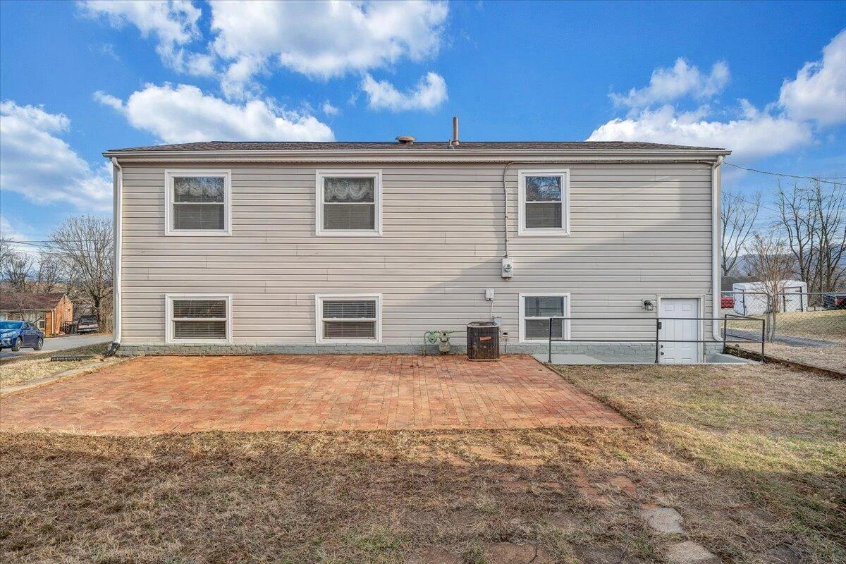 2868 Silver Leaf DR - Photo 33