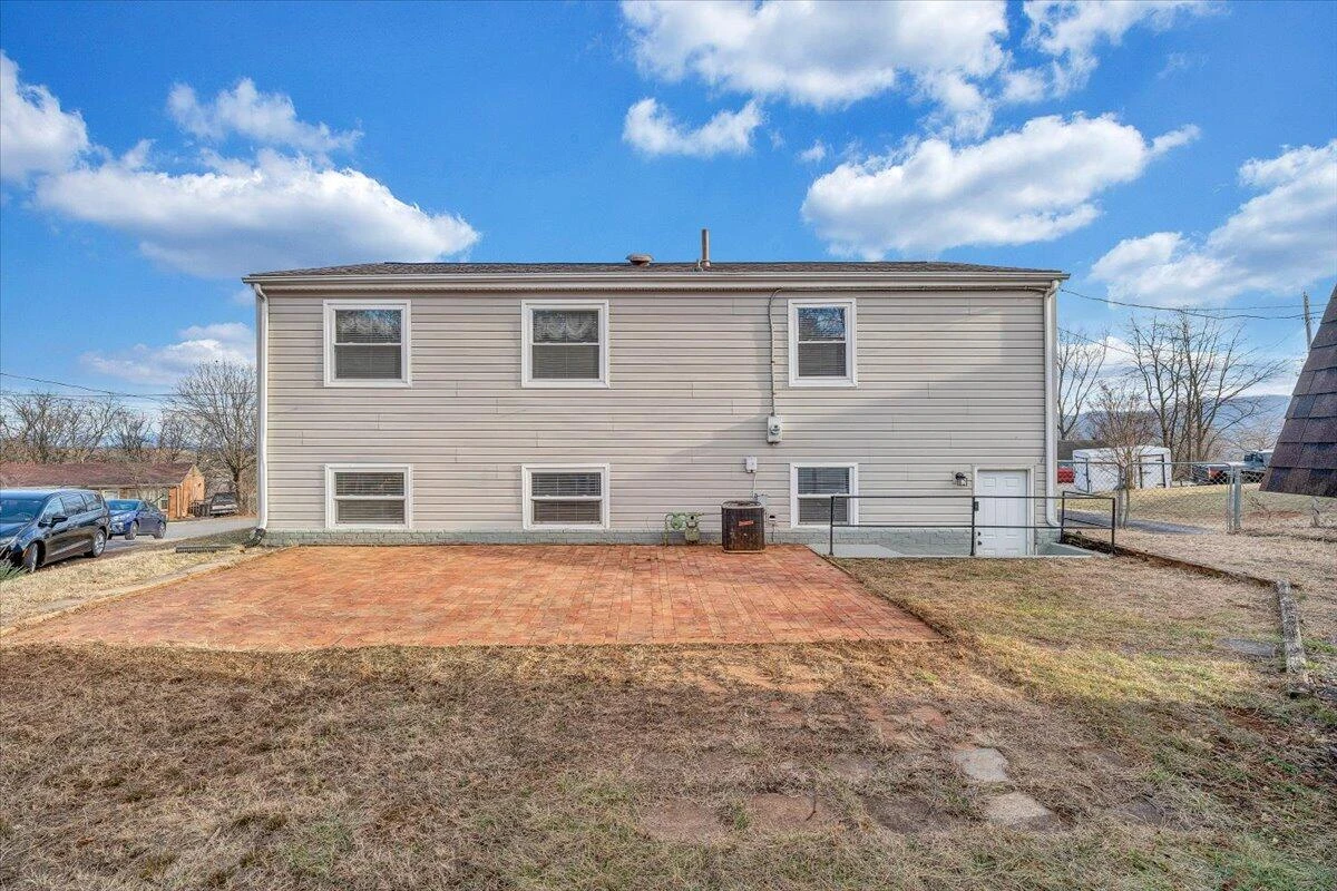 2868 Silver Leaf DR - Photo 34