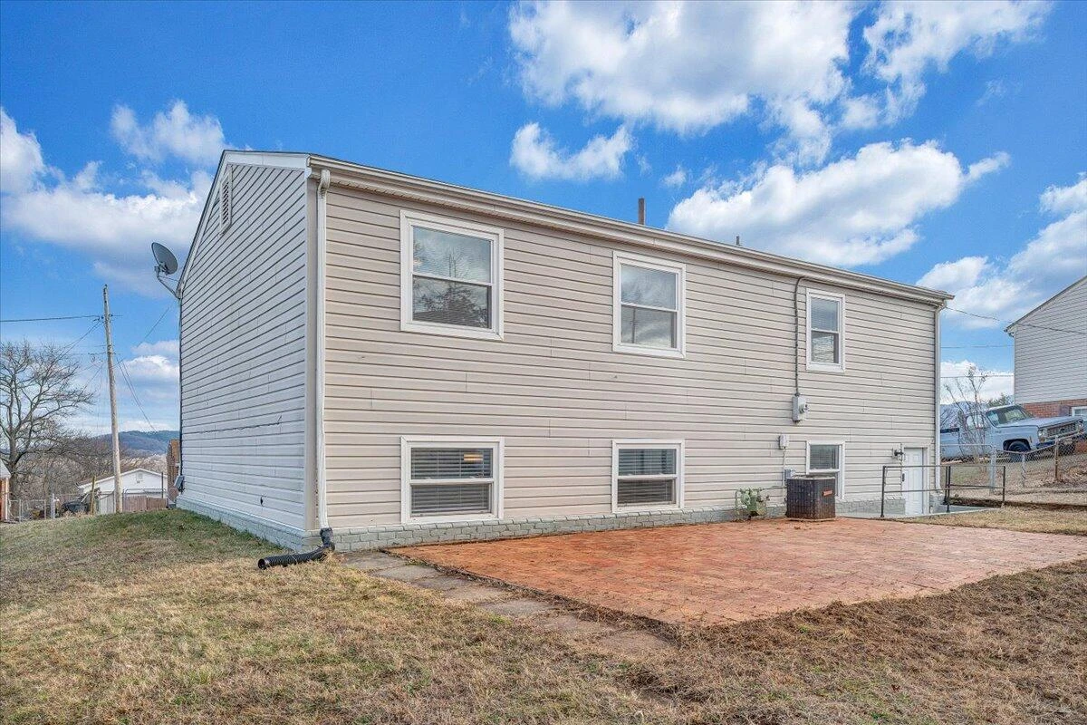2868 Silver Leaf DR - Photo 36