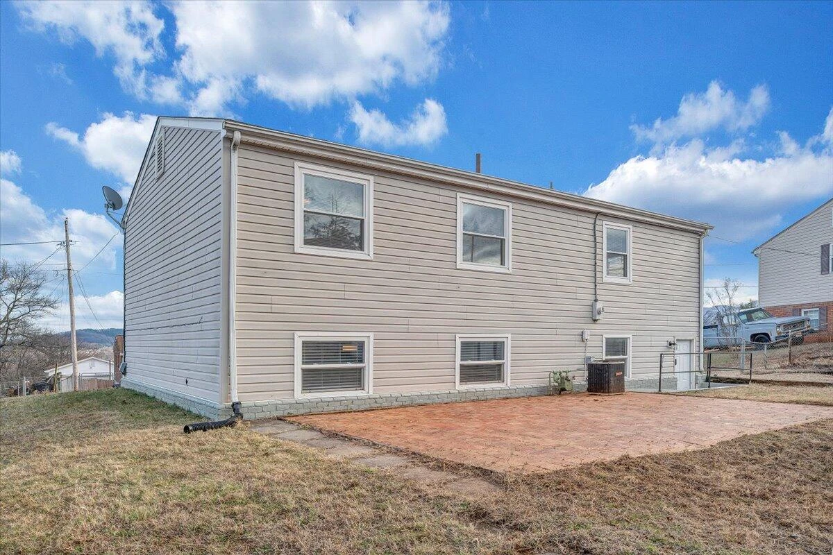 2868 Silver Leaf DR - Photo 37