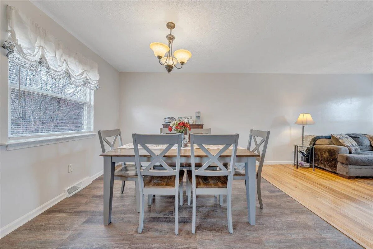2868 Silver Leaf DR - Photo 6