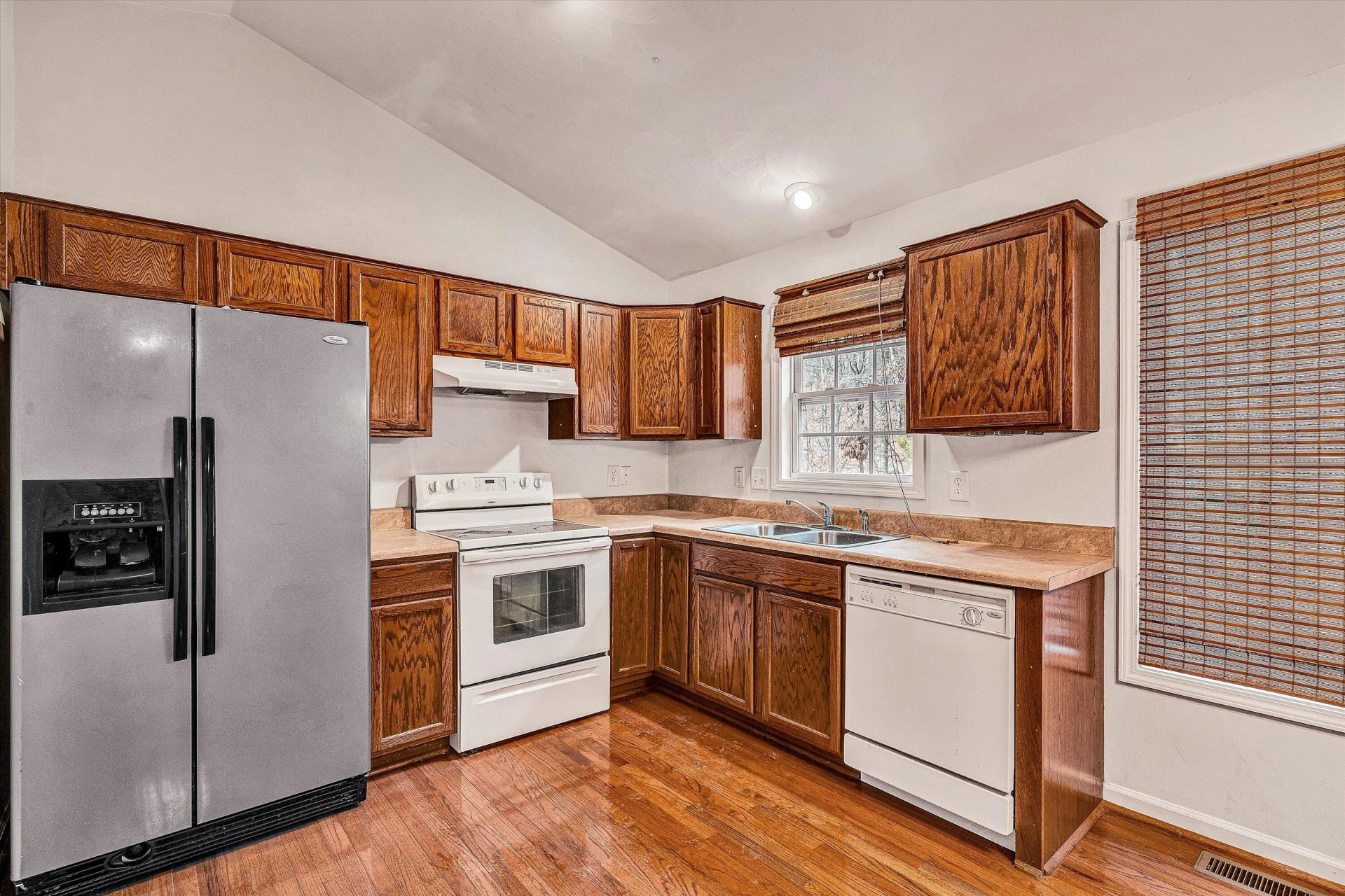 1932 CONNORS CT - Photo 9