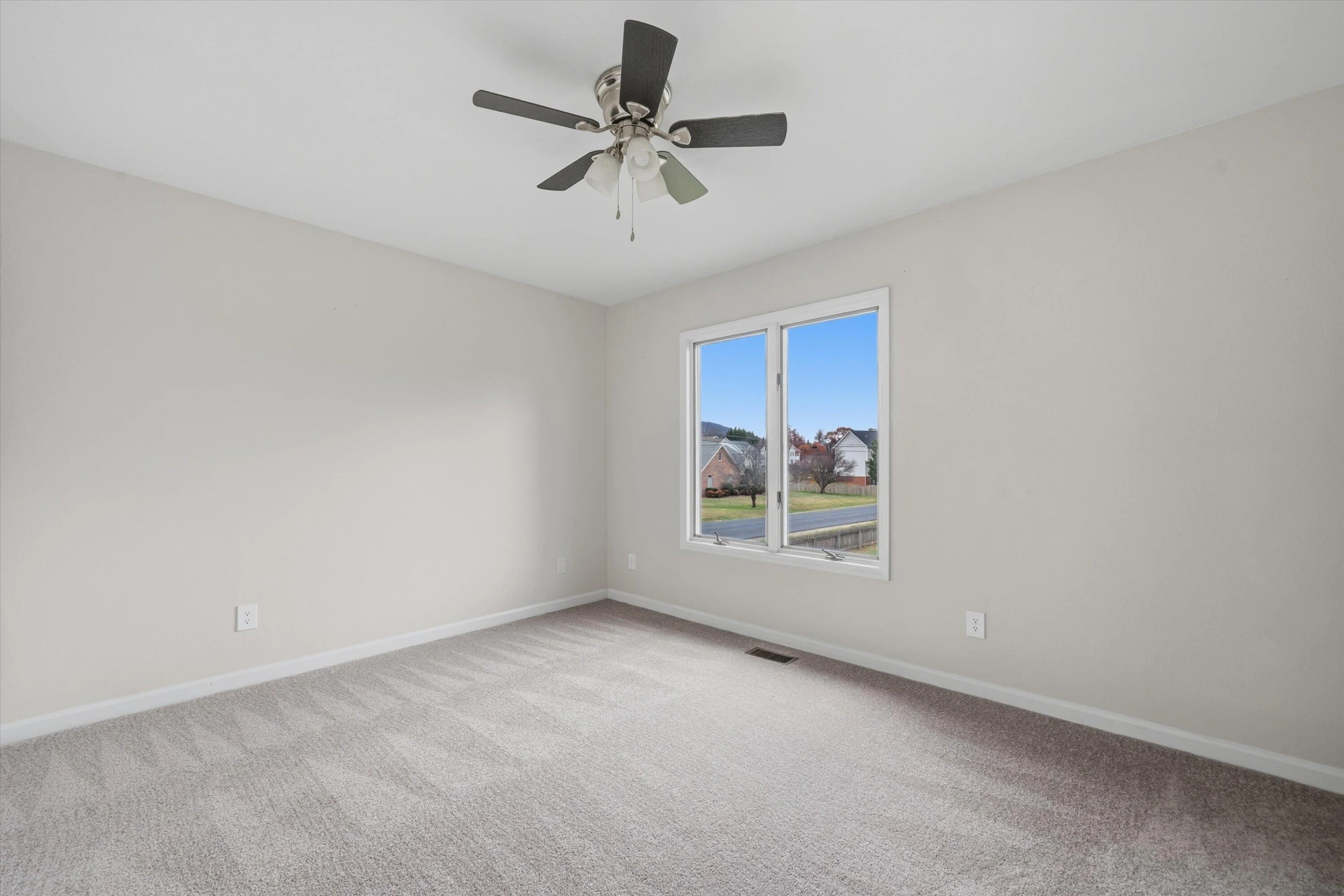 3702 Glade Hill CIR NE - Photo 21