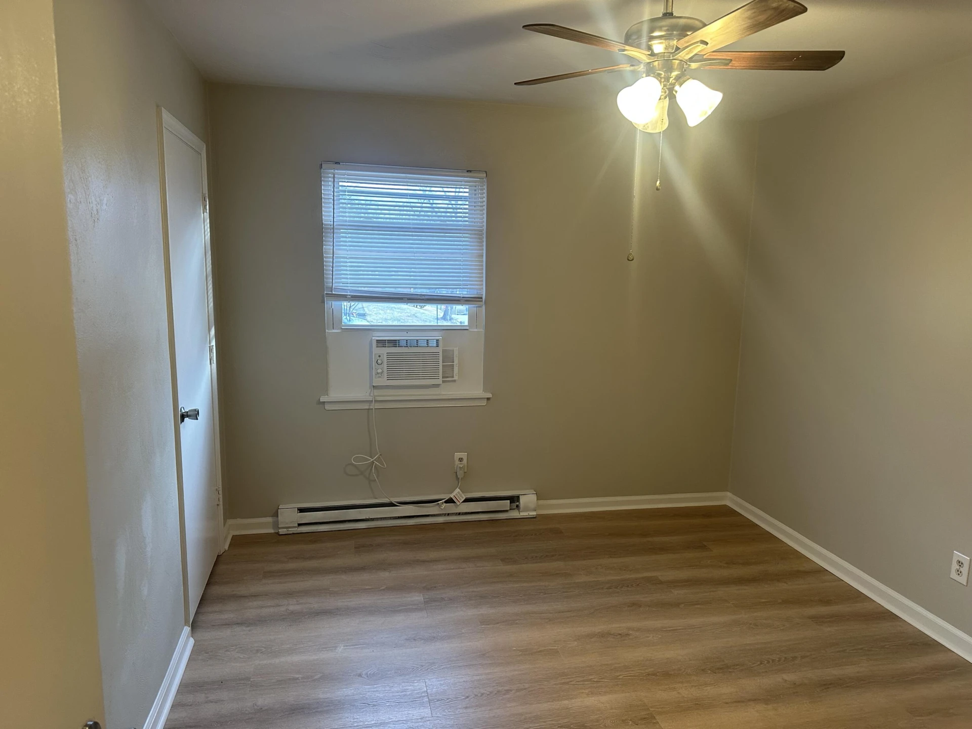 1517 Lexington AVE SW - Photo 8