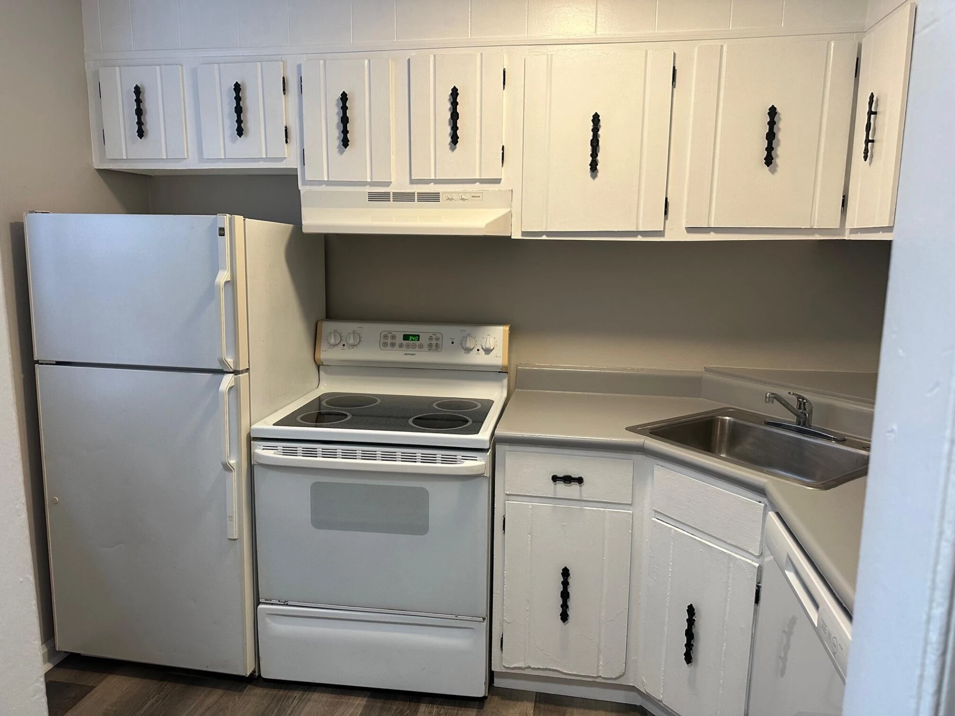 1517 Lexington AVE SW - Photo 9