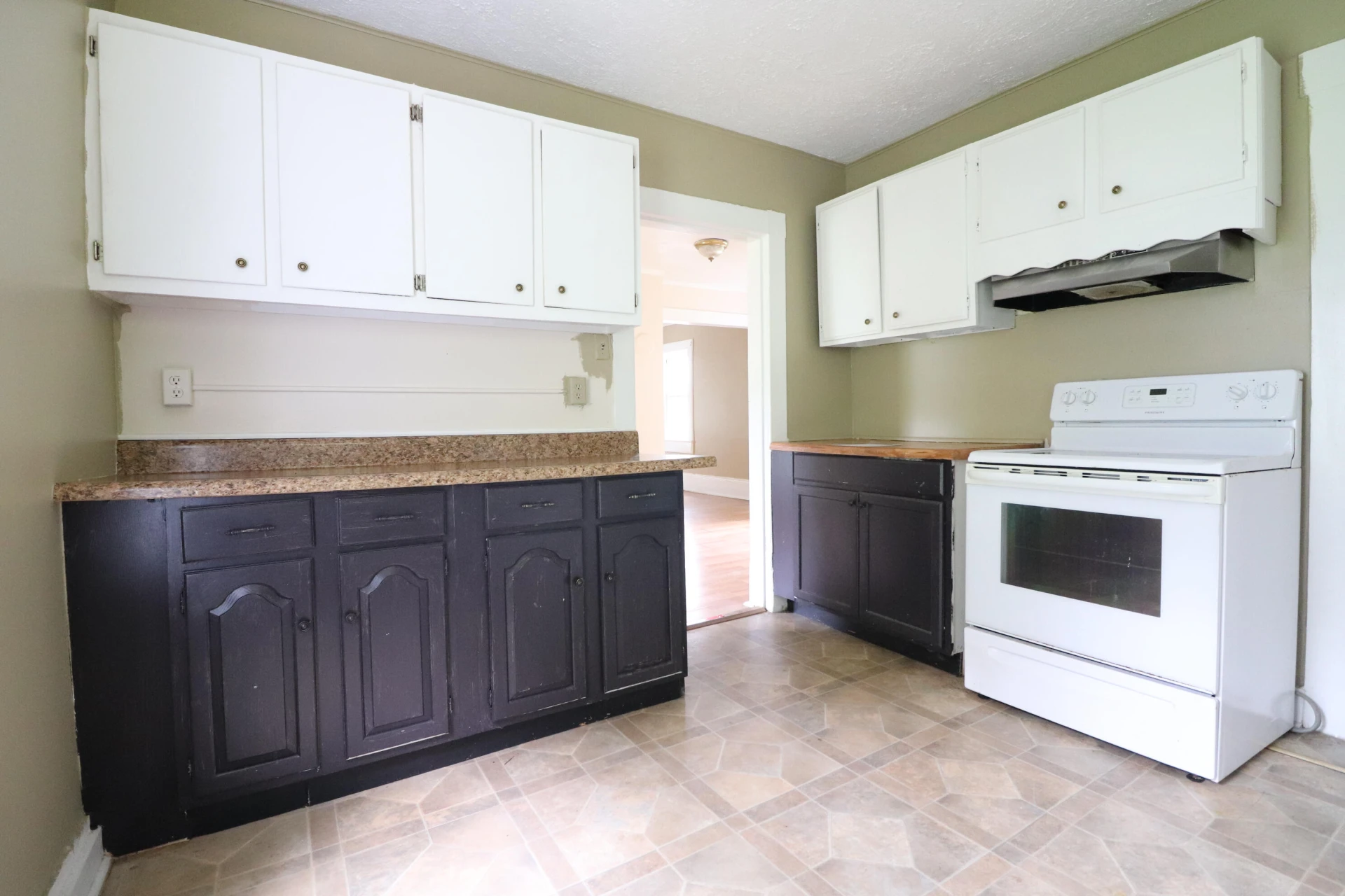 420 Chalybeate AVE - Photo 10