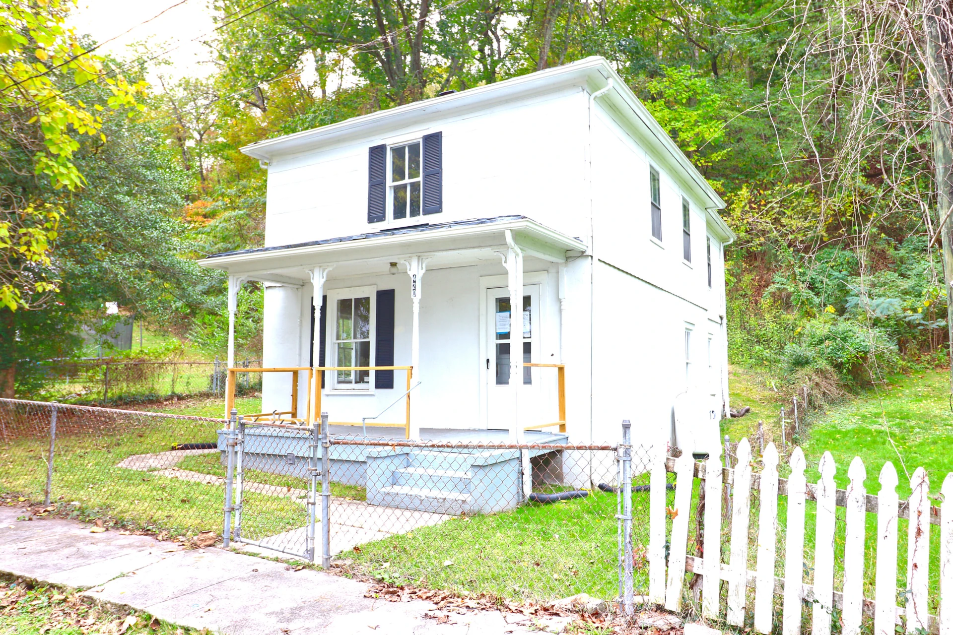 420 Chalybeate AVE - Photo 2